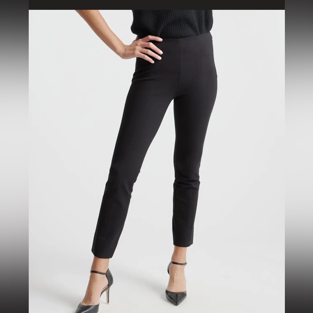 NWOT Quince  ultra strength ponte pintuck ankle pants